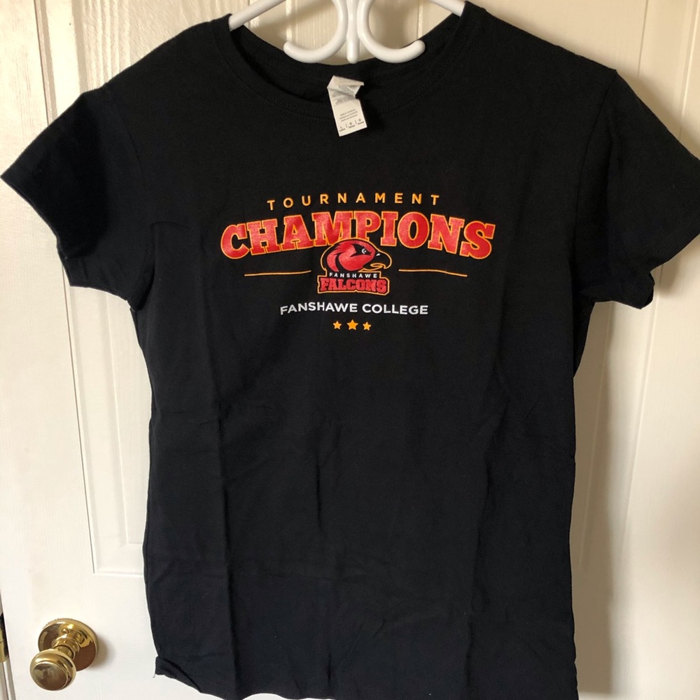 Fanshawe College volleyball t-shirt